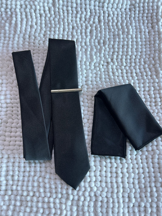 Black textured Tie and Pocket Square
